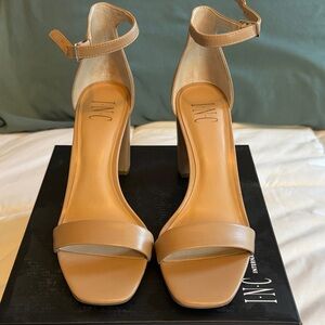 INC International Concepts Lexini Dark Almond Block Heel Sandals NWOT size 8.5